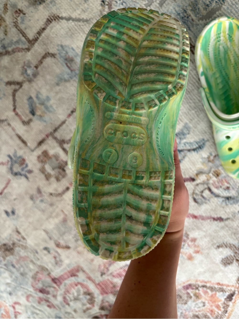 Crocs Classic Clog — Green Swirl - Picture 2 of 2